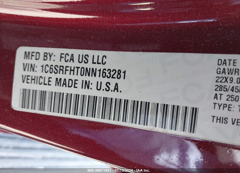 2022 RAM 1500 LIMITED 4X4 5'7 BOX VIN: 1C6SRFHT0NN163281