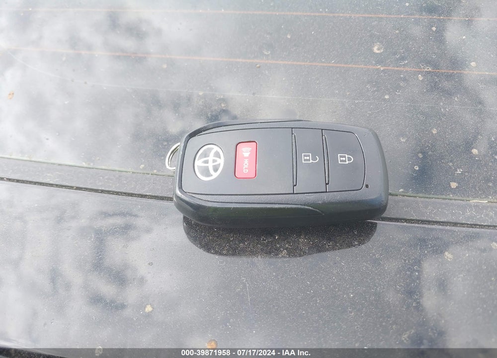 2023 TOYOTA PRIUS XLE AWD-E VIN: JTDADABU2P3004607