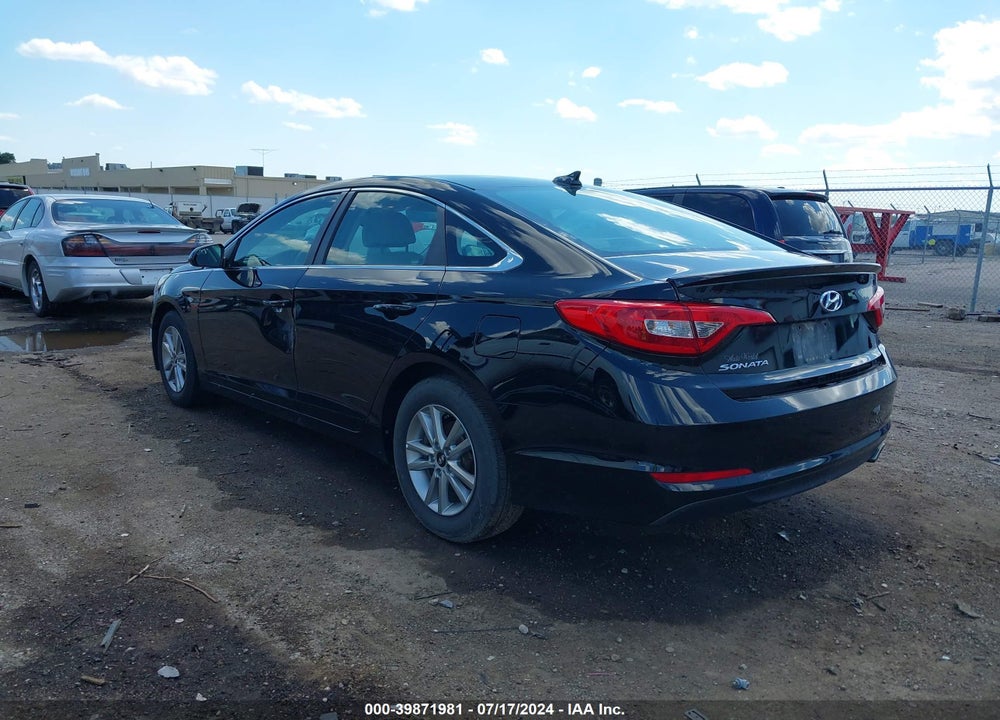 2015 HYUNDAI SONATA SE VIN: 5NPE24AF1FH254872