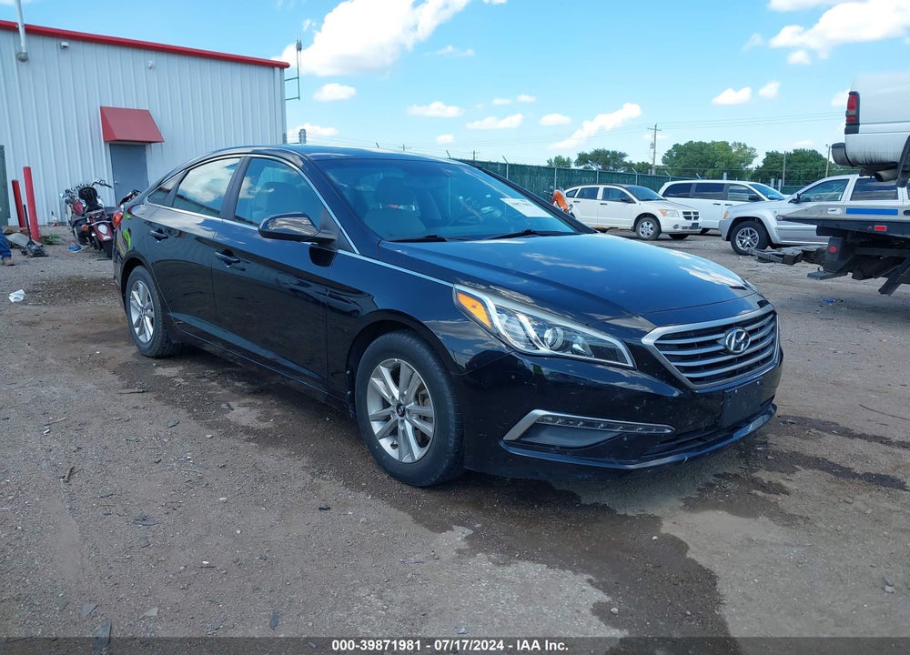 2015 HYUNDAI SONATA SE VIN: 5NPE24AF1FH254872