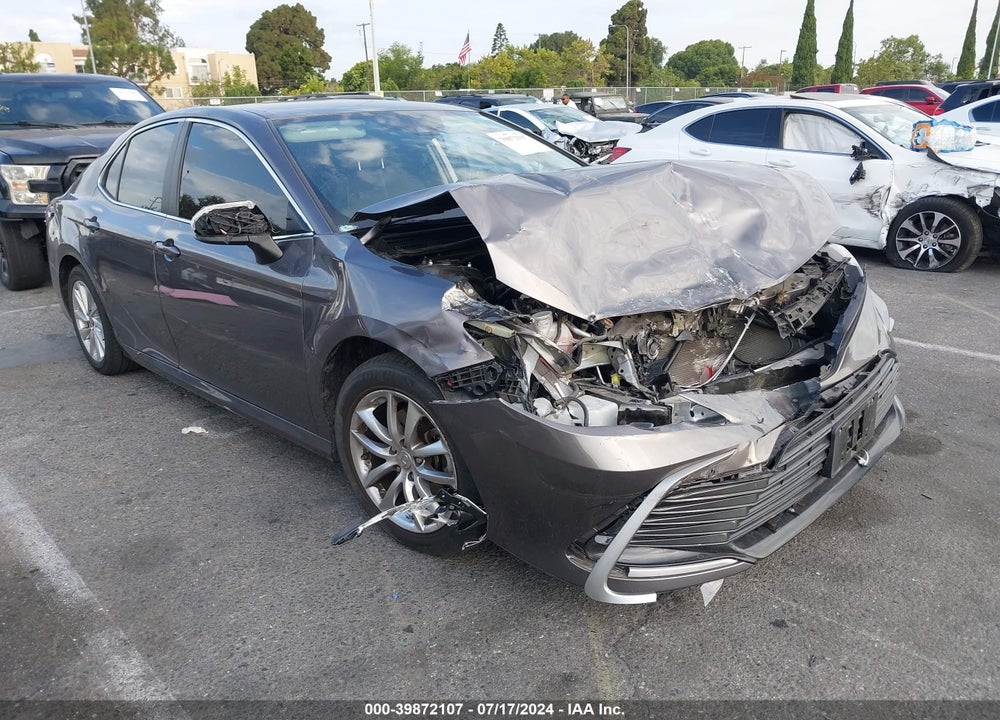 2021 TOYOTA CAMRY LE VIN: 4T1C11AK4MU435369