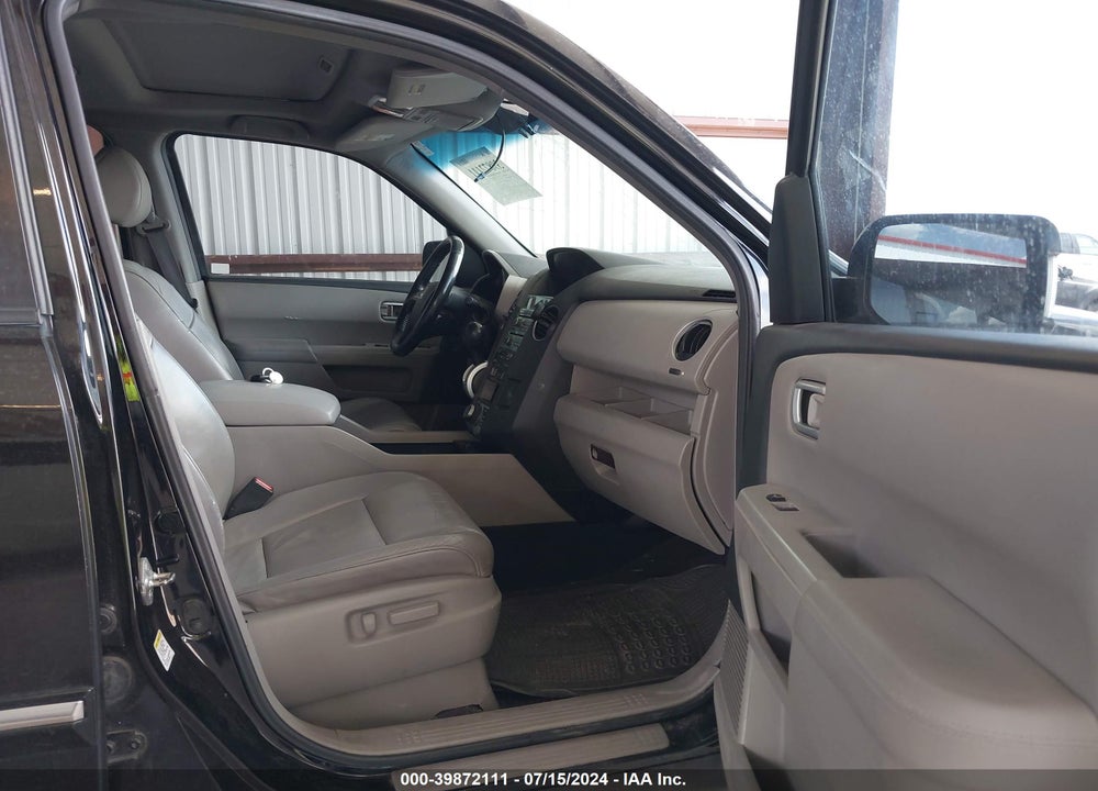 2010 HONDA PILOT TOURING VIN: 5FNYF3H90AB003280