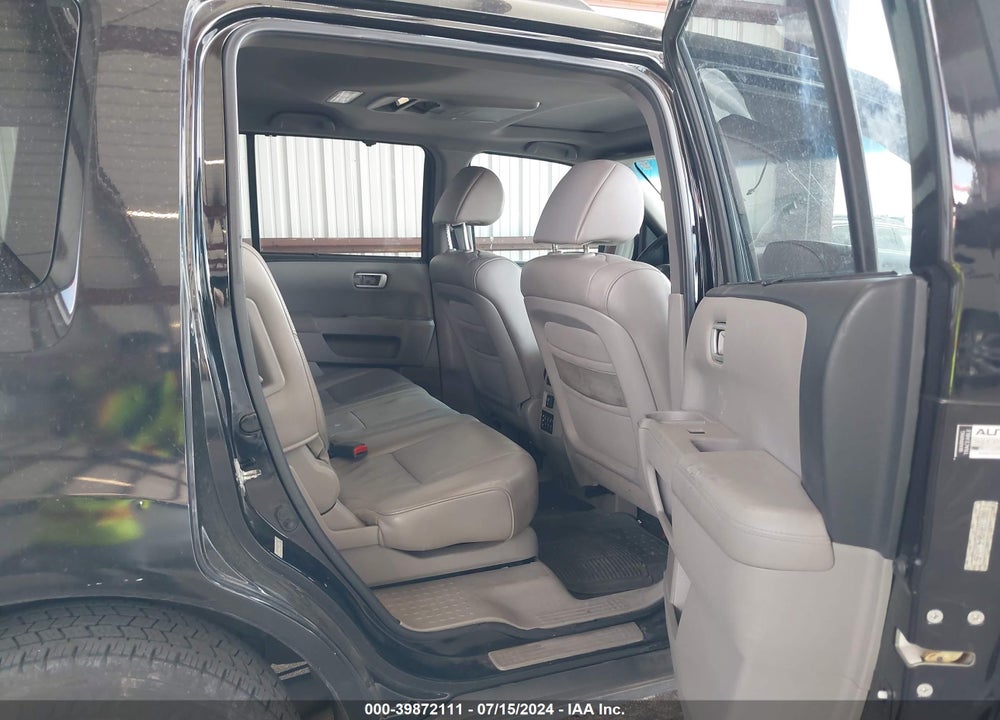 2010 HONDA PILOT TOURING VIN: 5FNYF3H90AB003280