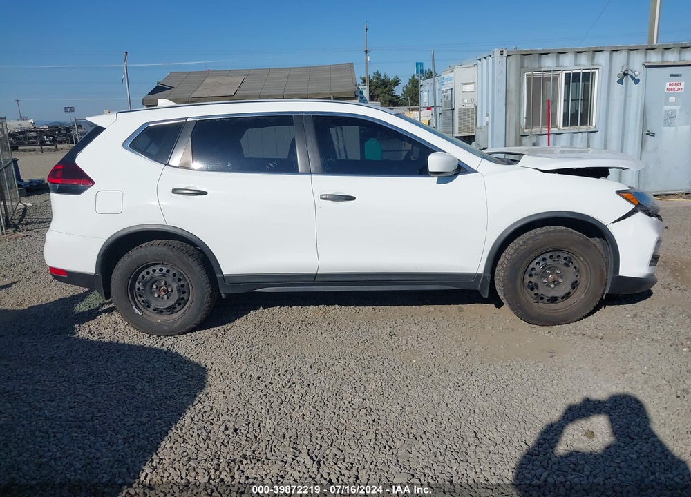 2018 NISSAN ROGUE S VIN: KNMAT2MVXJP553650