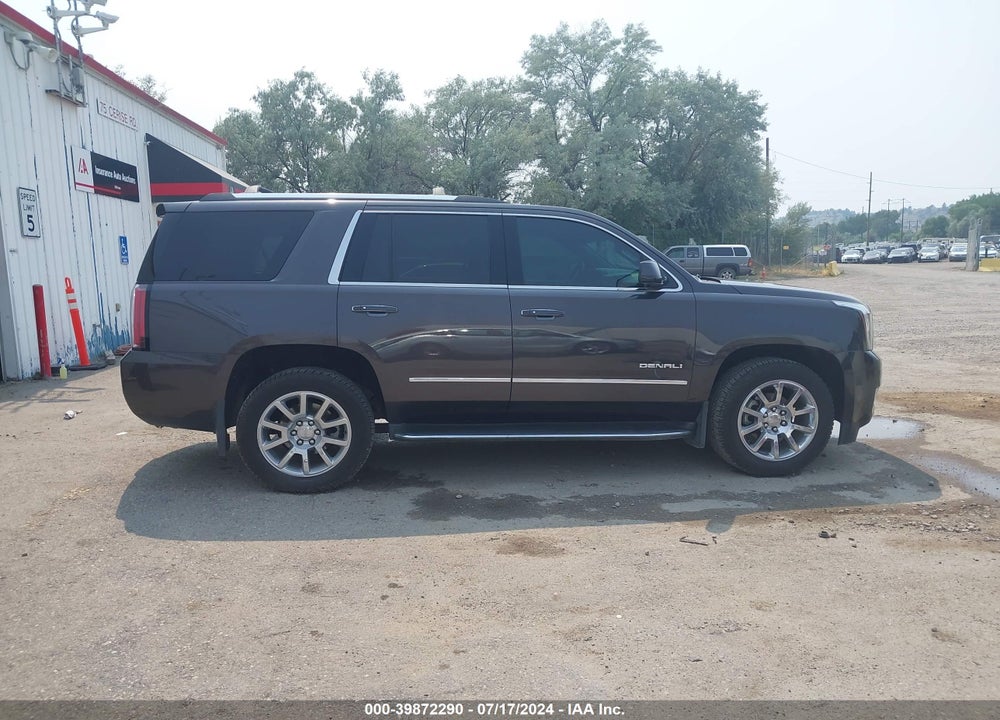 2016 GMC YUKON DENALI VIN: 1GKS2CKJ4GR114071