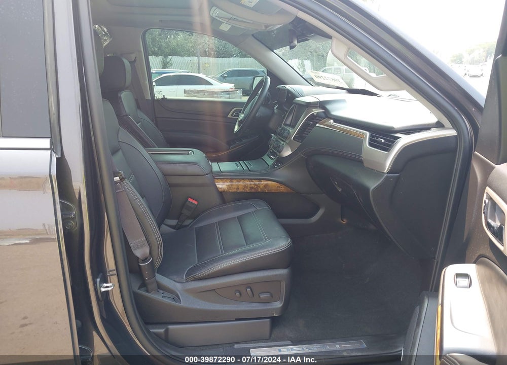 2016 GMC YUKON DENALI VIN: 1GKS2CKJ4GR114071