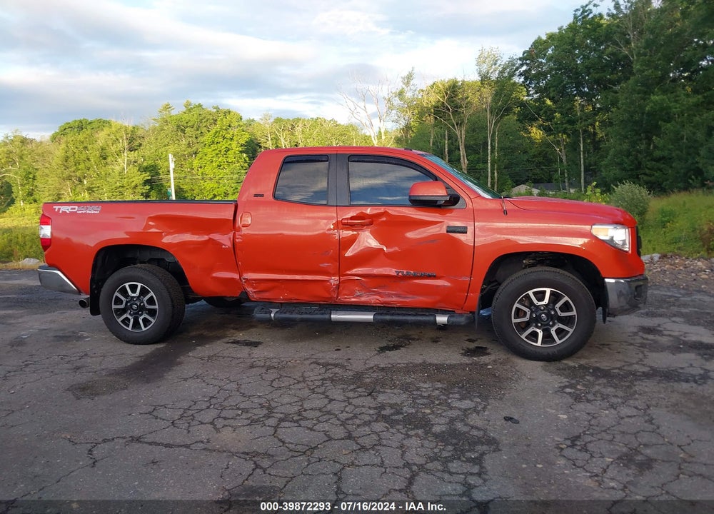 2016 TOYOTA TUNDRA SR5 5.7L V8 VIN: 5TFUY5F17GX557450