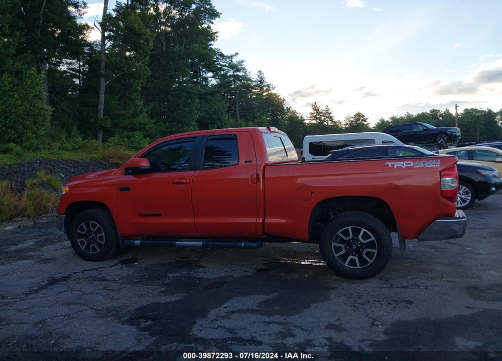 2016 TOYOTA TUNDRA SR5 5.7L V8 VIN: 5TFUY5F17GX557450