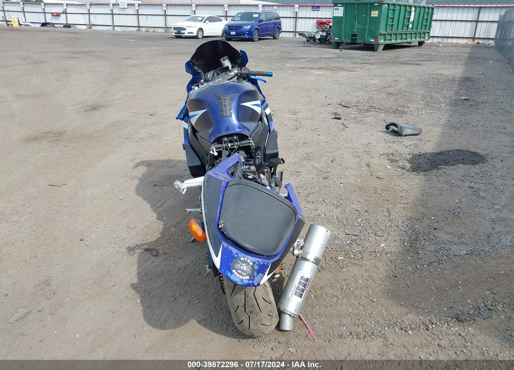 2005 SUZUKI GSX-R600 K VIN: JS1GN7CA352105148