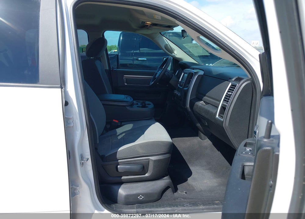 2021 RAM 1500 CLASSIC VIN: 1C6RR6TT0MS515992