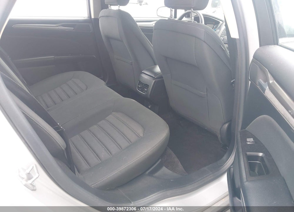 2017 FORD FUSION SE VIN: 3FA6P0H72HR125039