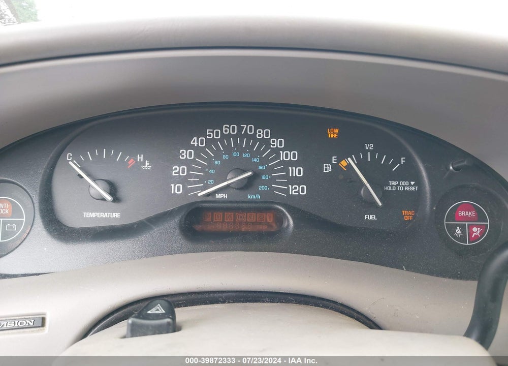 2000 BUICK CENTURY CUSTOM VIN: 2G4WS52J3Y1270178