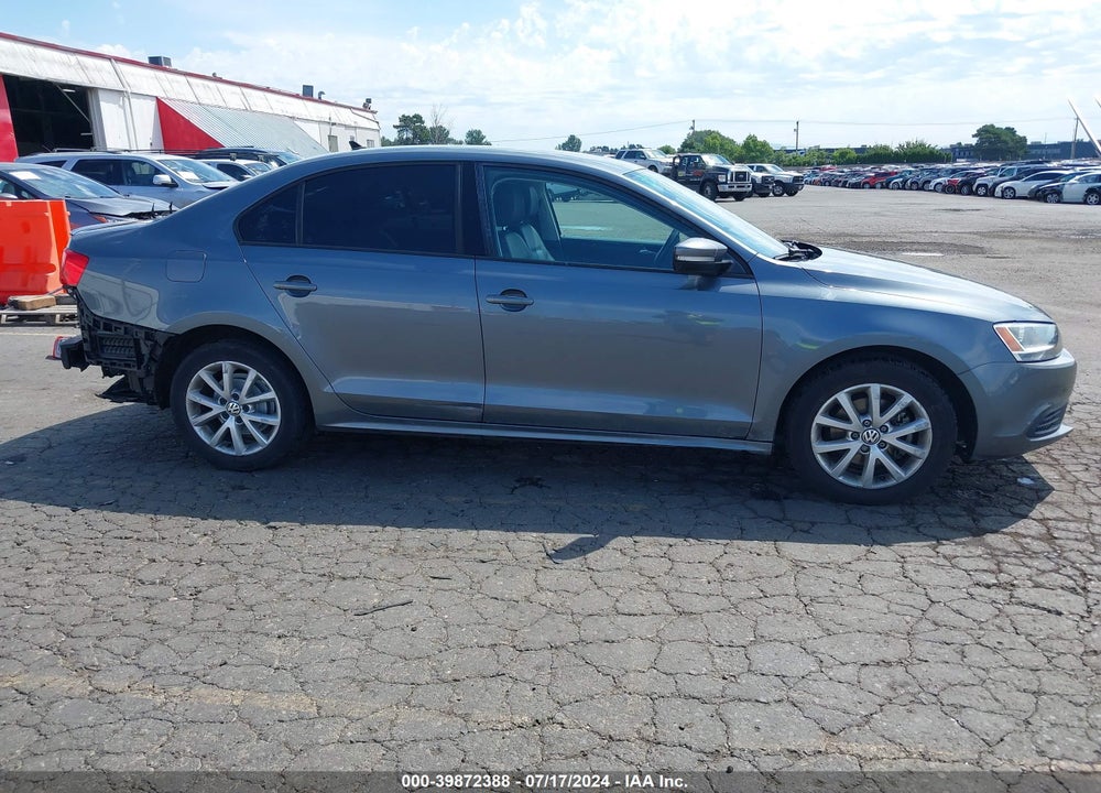 2011 VOLKSWAGEN JETTA 2.5L SE VIN: 3VWDZ7AJ3BM120167