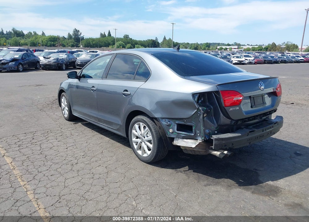2011 VOLKSWAGEN JETTA 2.5L SE VIN: 3VWDZ7AJ3BM120167