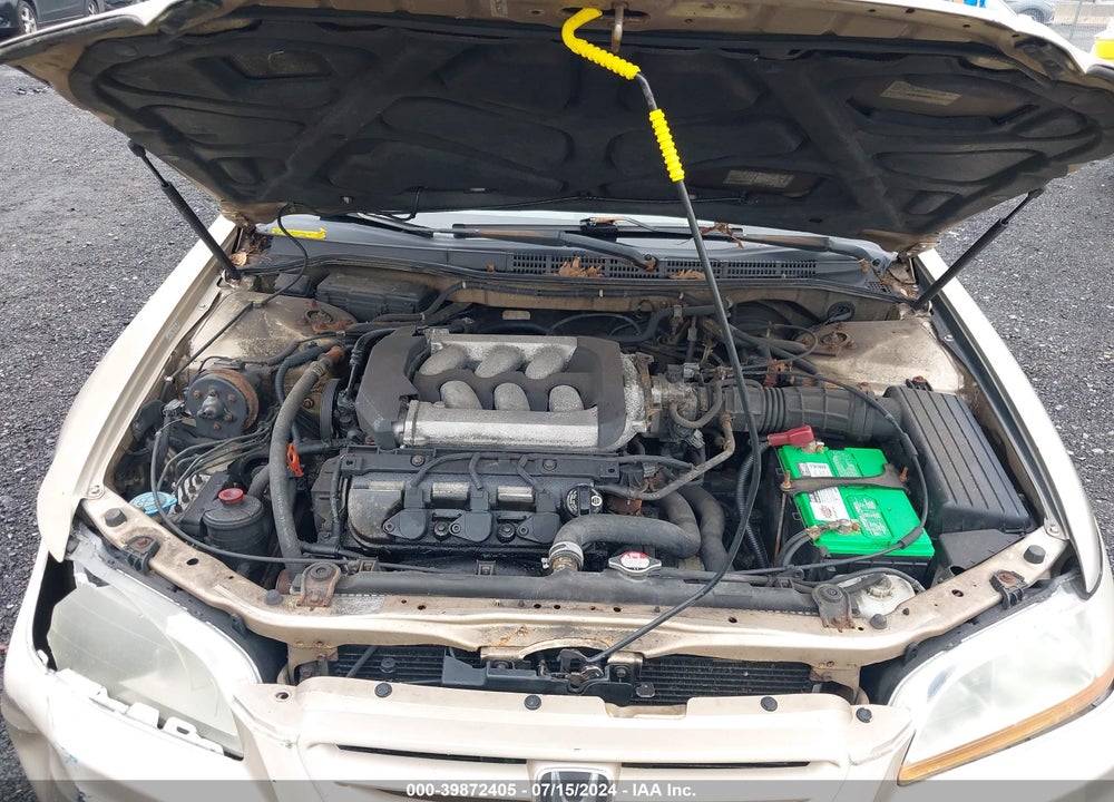 2001 HONDA ACCORD 3.0 EX VIN: 1HGCG22501A029850