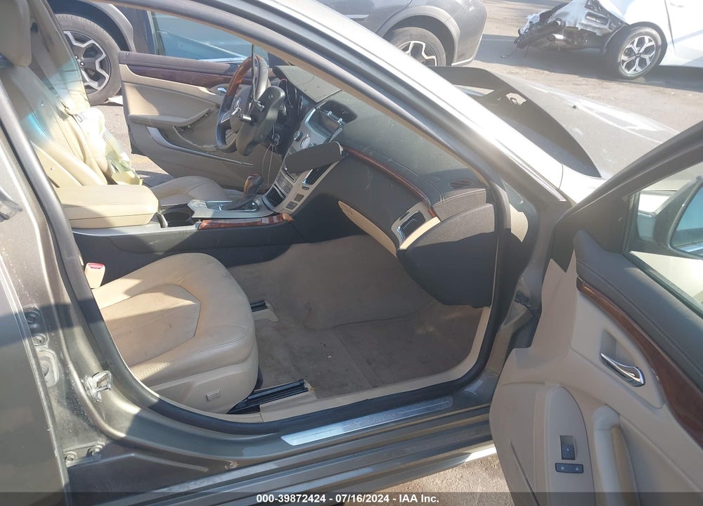 2010 CADILLAC CTS LUXURY VIN: 1G6DG5EG1A0141910