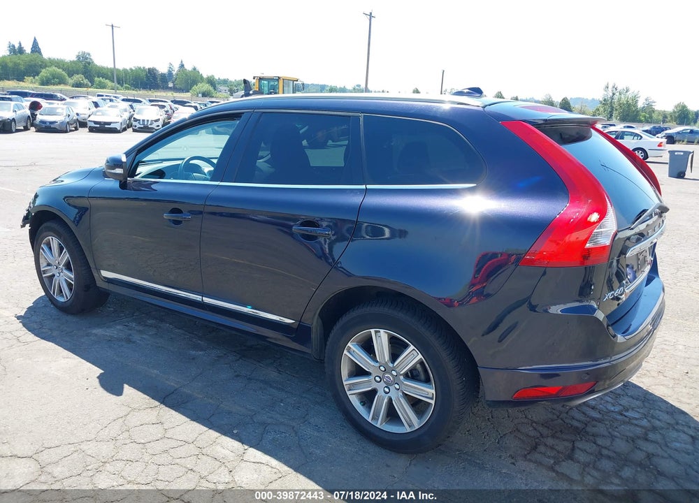 2017 VOLVO XC60 T5 INSCRIPTION VIN: YV440MRU3H2142712