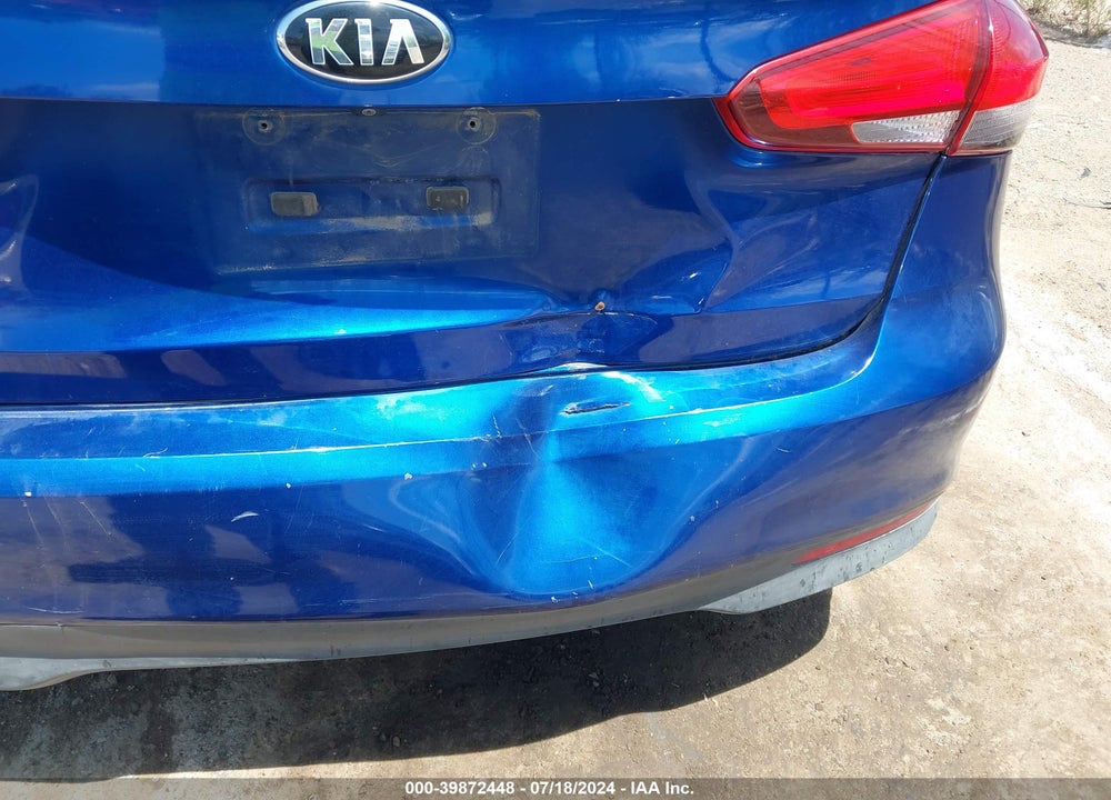 2018 KIA FORTE LX VIN: 3KPFL4A72JE174035