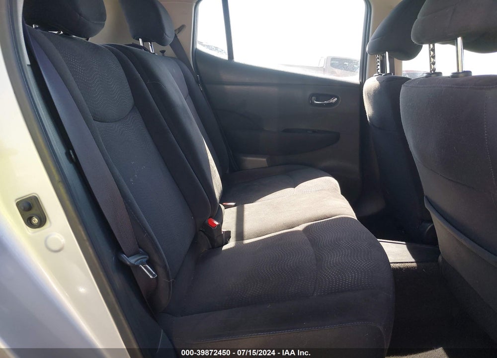 2015 NISSAN LEAF SV VIN: 1N4AZ0CP0FC306986