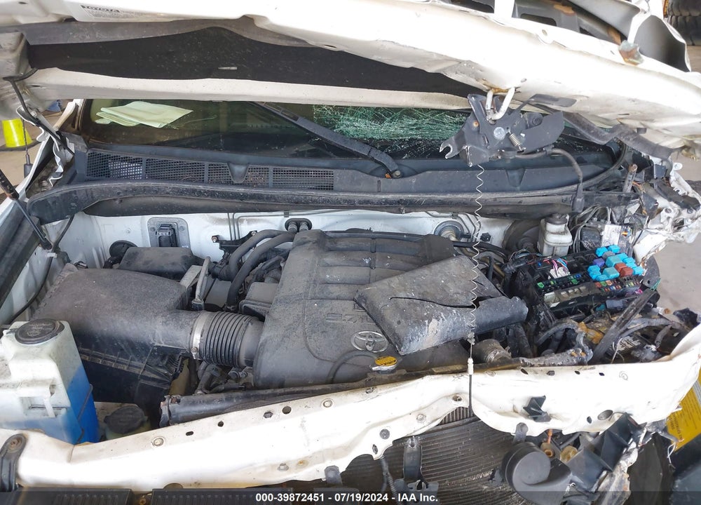 2016 TOYOTA TUNDRA LIMITED 5.7L V8 VIN: 5TFBY5F14GX499756