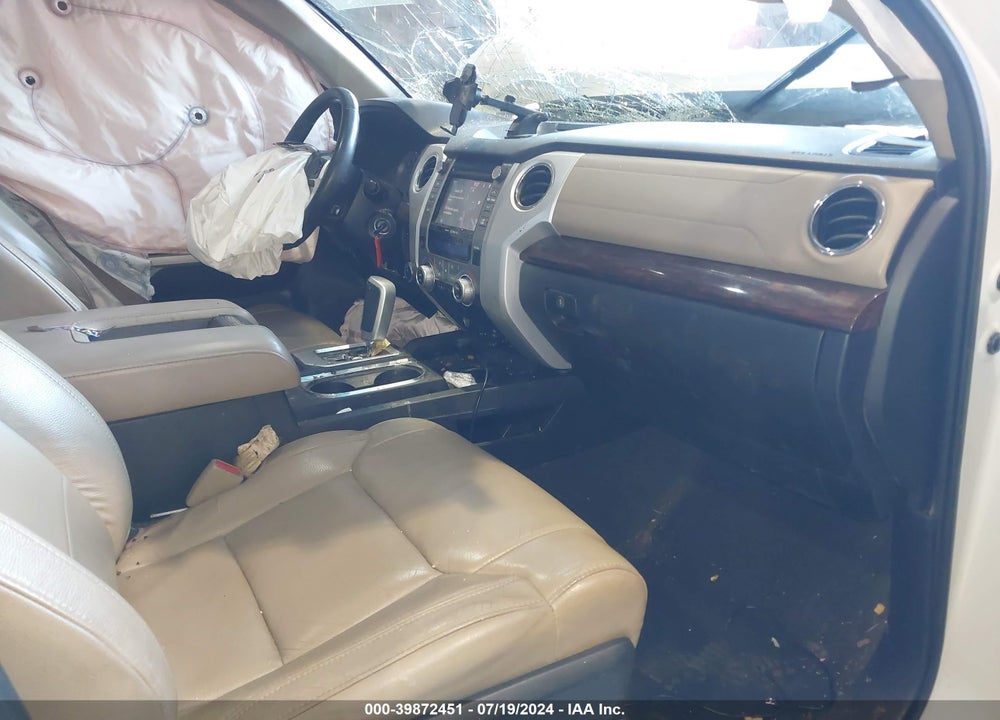 2016 TOYOTA TUNDRA LIMITED 5.7L V8 VIN: 5TFBY5F14GX499756