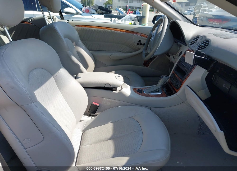 2004 MERCEDES-BENZ CLK 320 VIN: WDBTK65GX4T016239