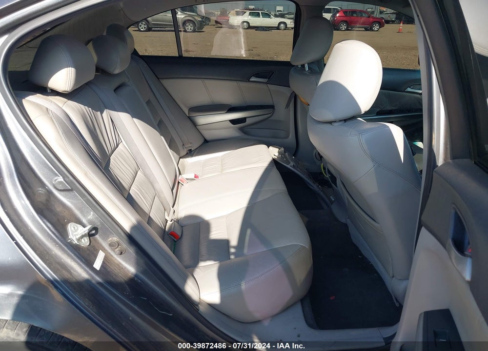 2010 HONDA ACCORD 2.4 EX-L VIN: 1HGCP2F83AA121197