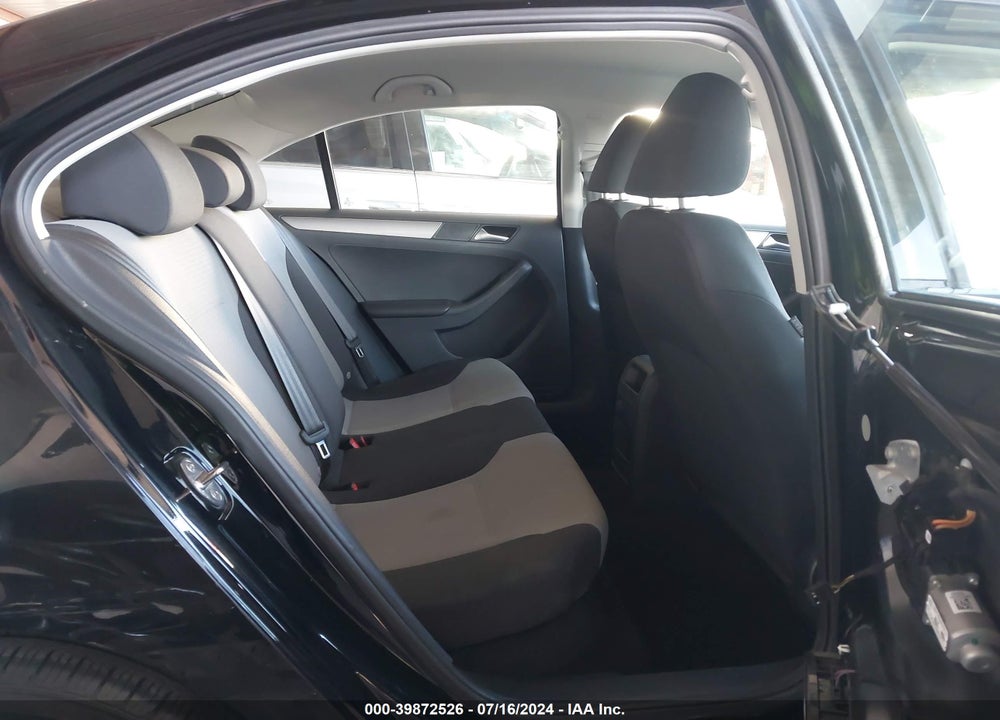 2017 VOLKSWAGEN JETTA 1.4T S VIN: 3VW2B7AJ1HM262716