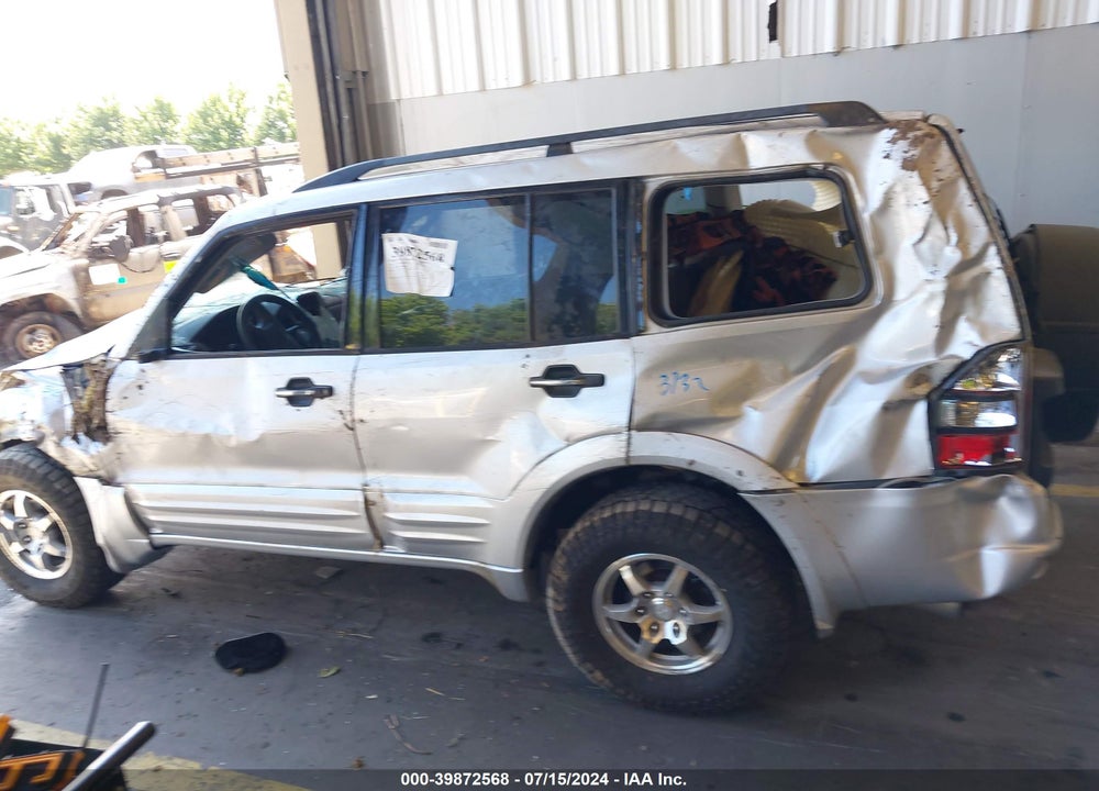 2001 MITSUBISHI MONTERO VIN: JA4MW31R11J040088