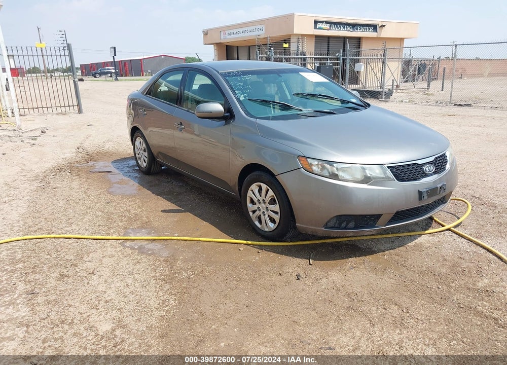 2011 KIA FORTE EX VIN: KNAFU4A20B5401136