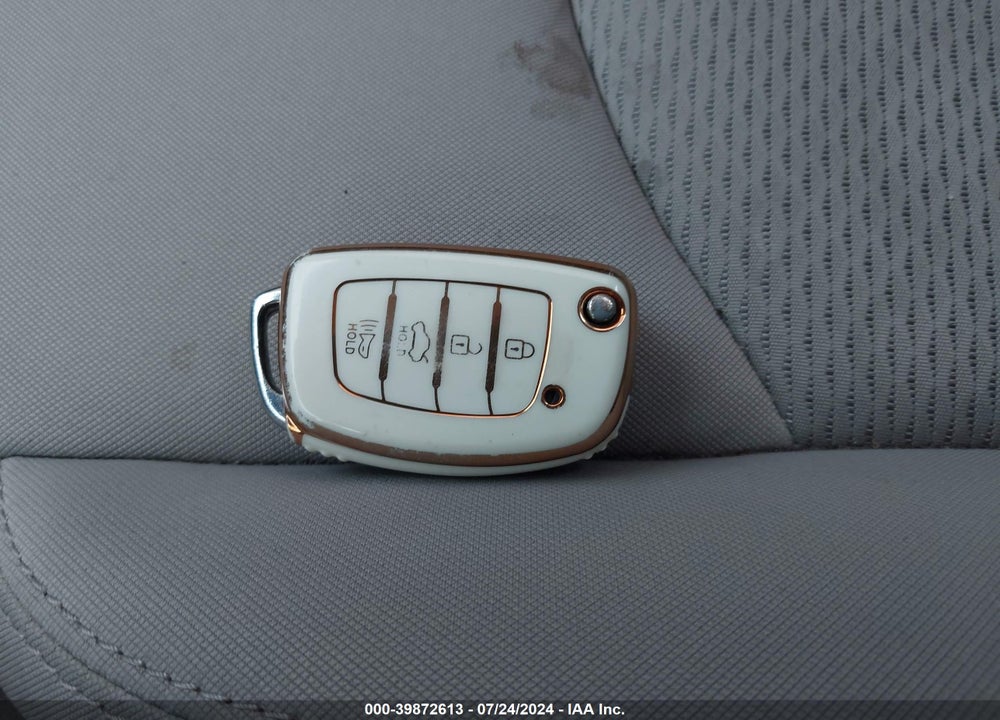 2016 HYUNDAI SONATA SE VIN: 5NPE24AF1GH346467
