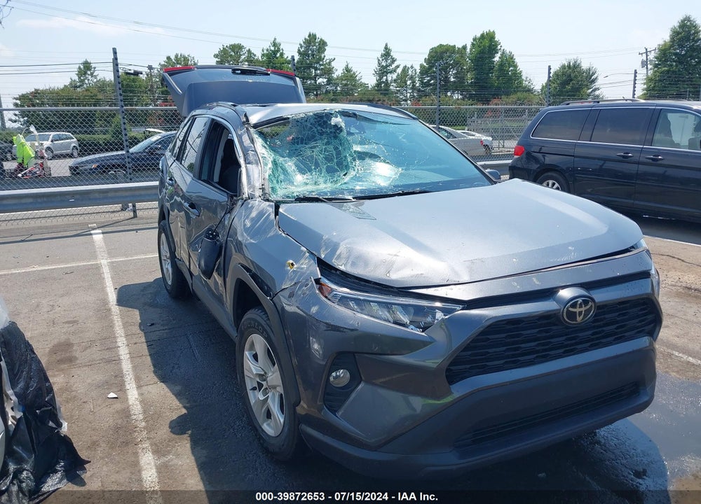 2021 TOYOTA RAV4 XLE VIN: 2T3W1RFV0MC151440