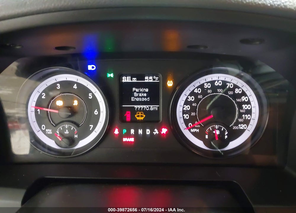 2017 RAM 1500 ST VIN: 1C6RR7KT4HS748092