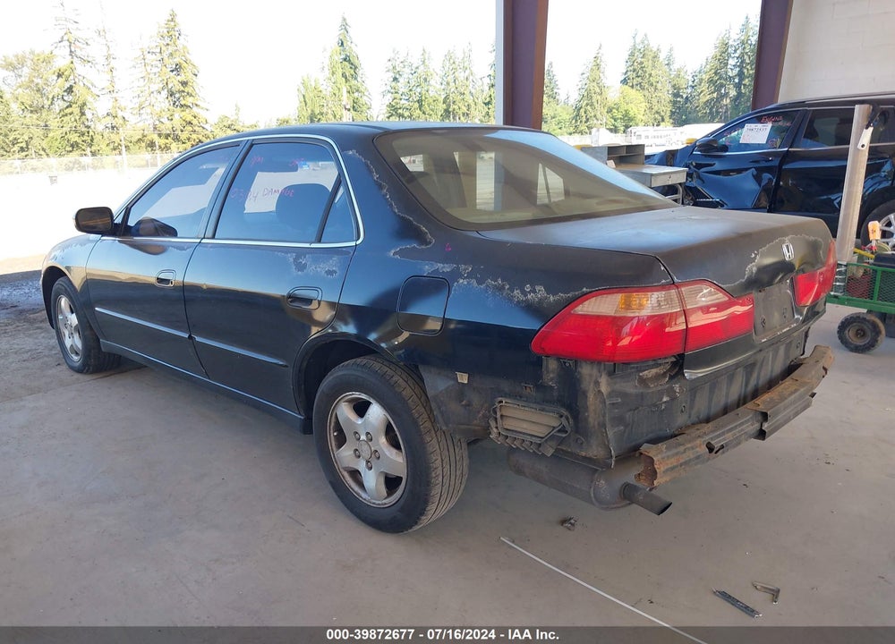2000 HONDA ACCORD 3.0 EX VIN: 1HGCG1658YA079314