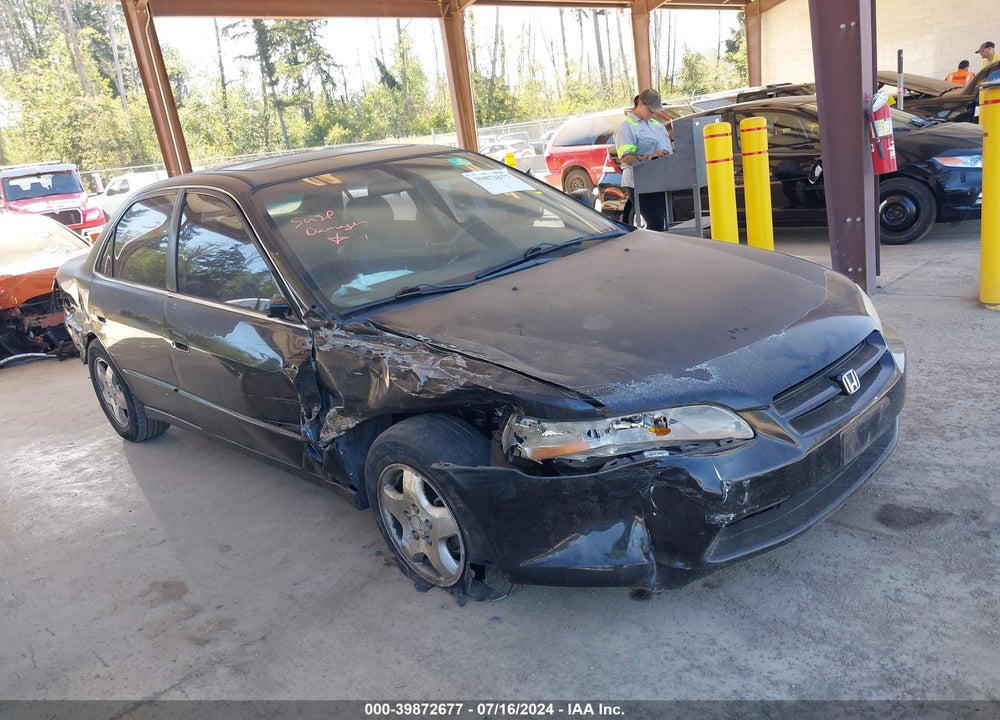 2000 HONDA ACCORD 3.0 EX VIN: 1HGCG1658YA079314