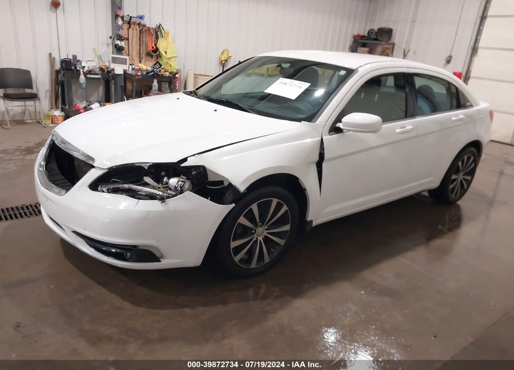 2014 CHRYSLER 200 VIN: 1C3CCBBG4EN120408