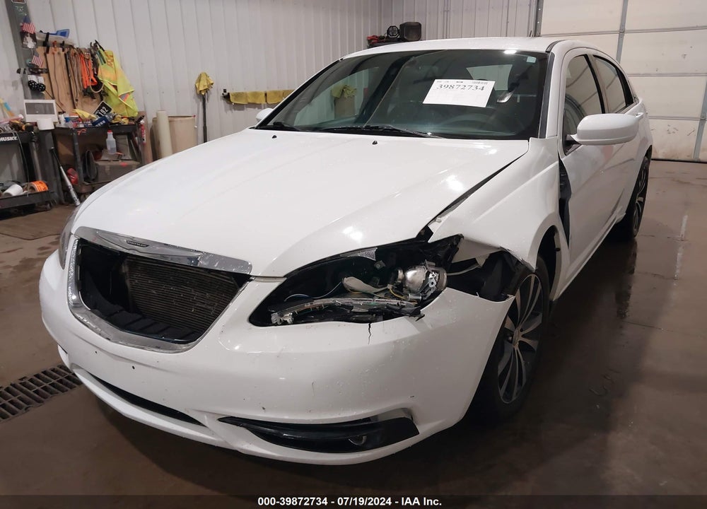 2014 CHRYSLER 200 VIN: 1C3CCBBG4EN120408