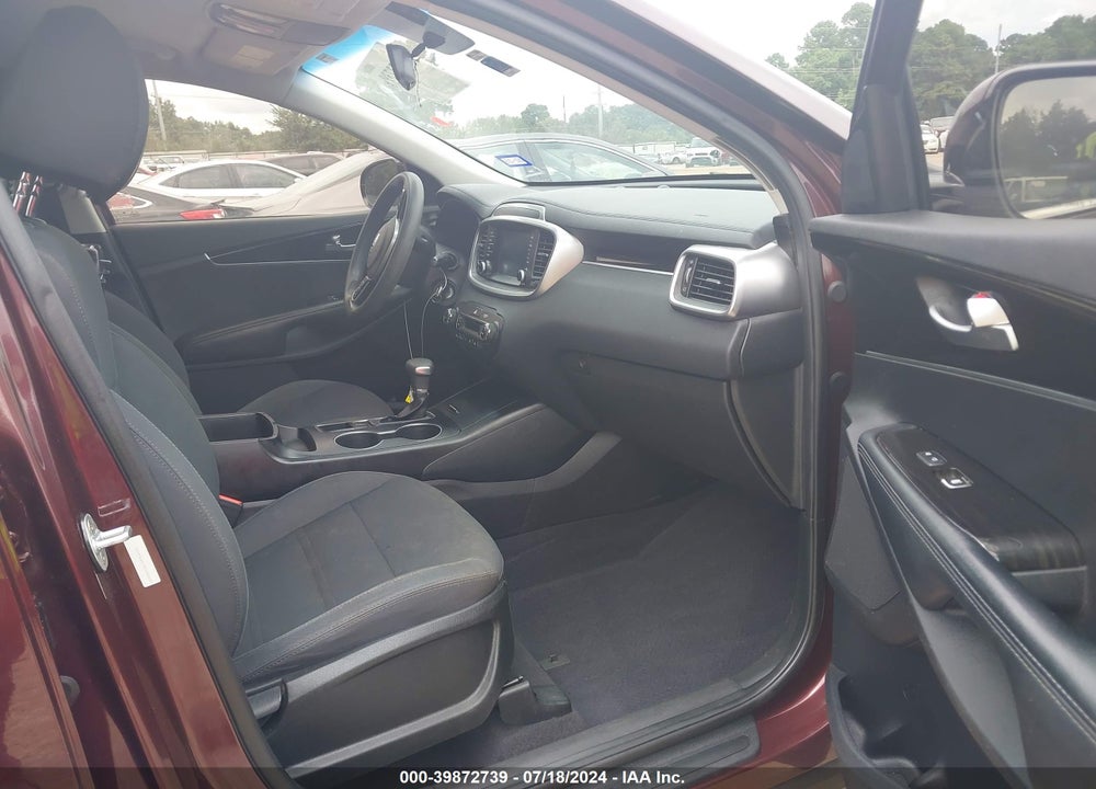 2019 KIA SORENTO VIN: 5XYPG4A53KG482682