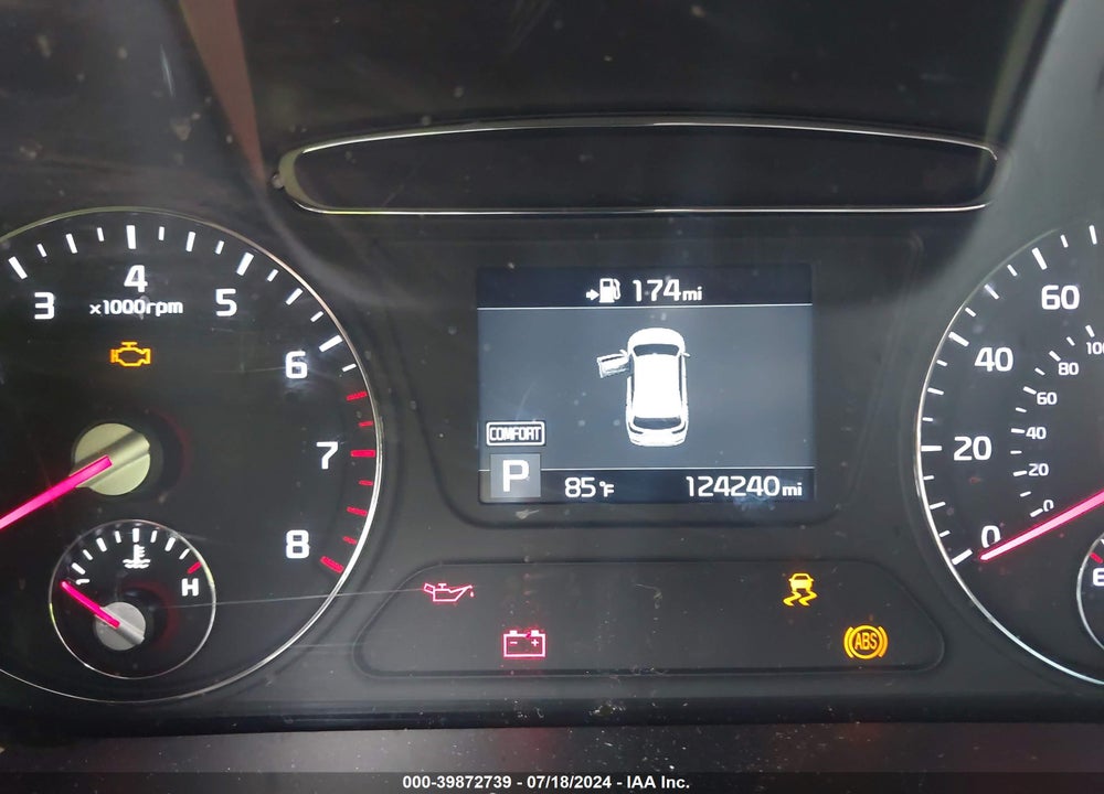 2019 KIA SORENTO VIN: 5XYPG4A53KG482682