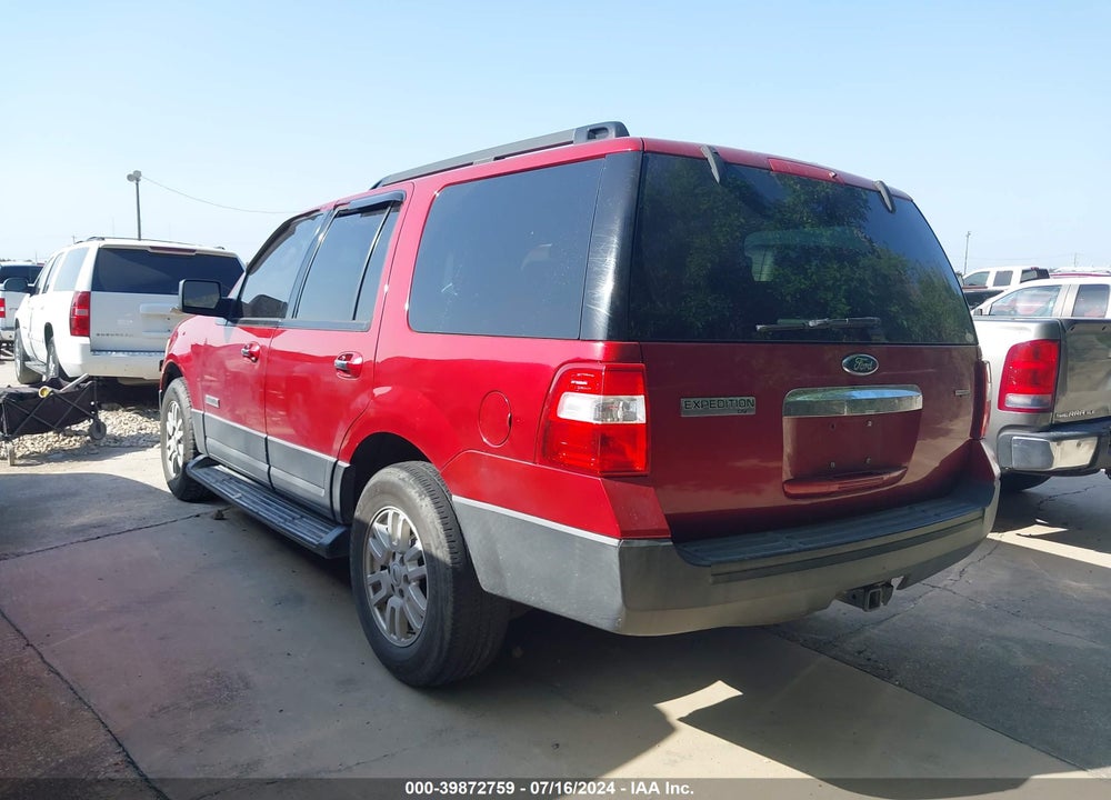 2007 FORD EXPEDITION XLT VIN: 1FMFU15587LA06738