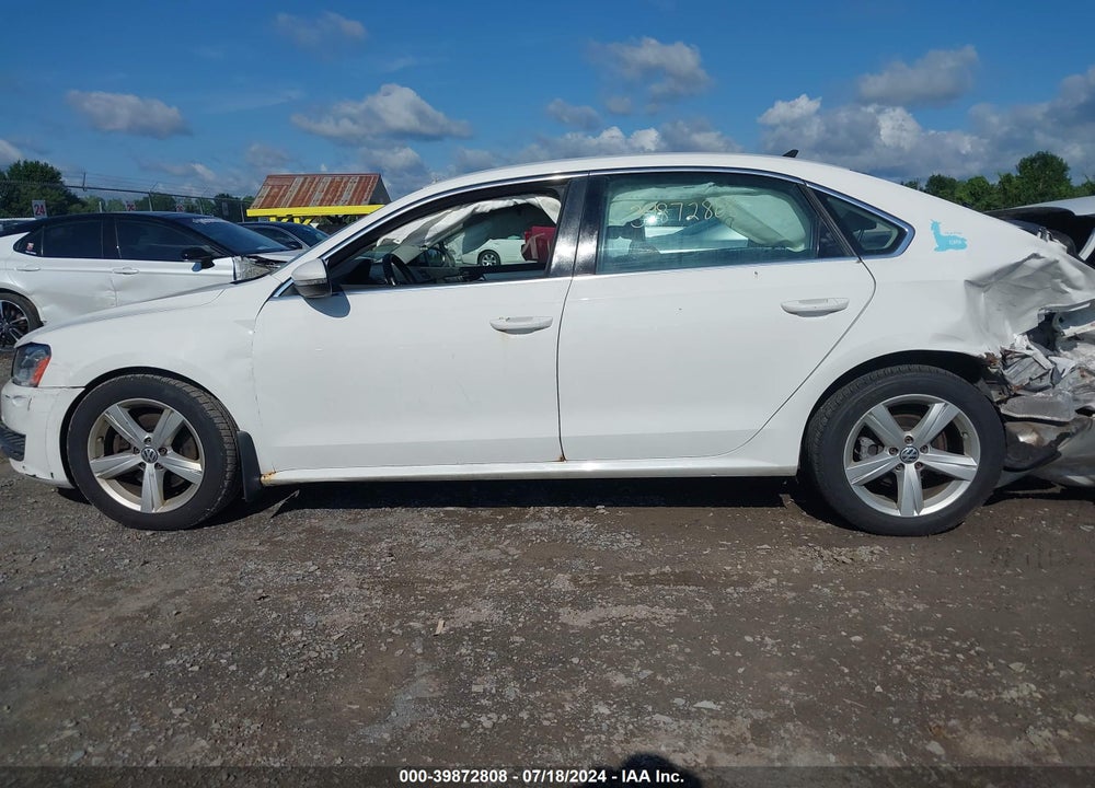 2012 VOLKSWAGEN PASSAT 2.5L SE VIN: 1VWBP7A38CC045242