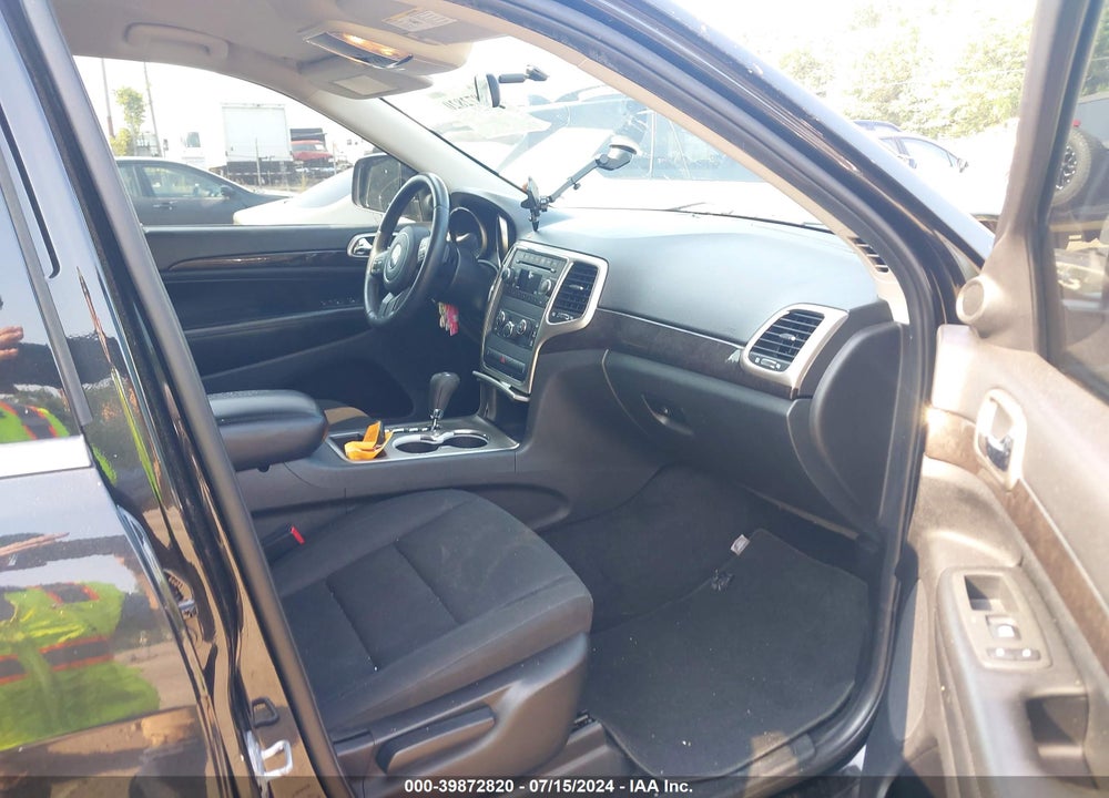 2013 JEEP GRAND CHEROKEE LAREDO VIN: 1C4RJFAG0DC642130
