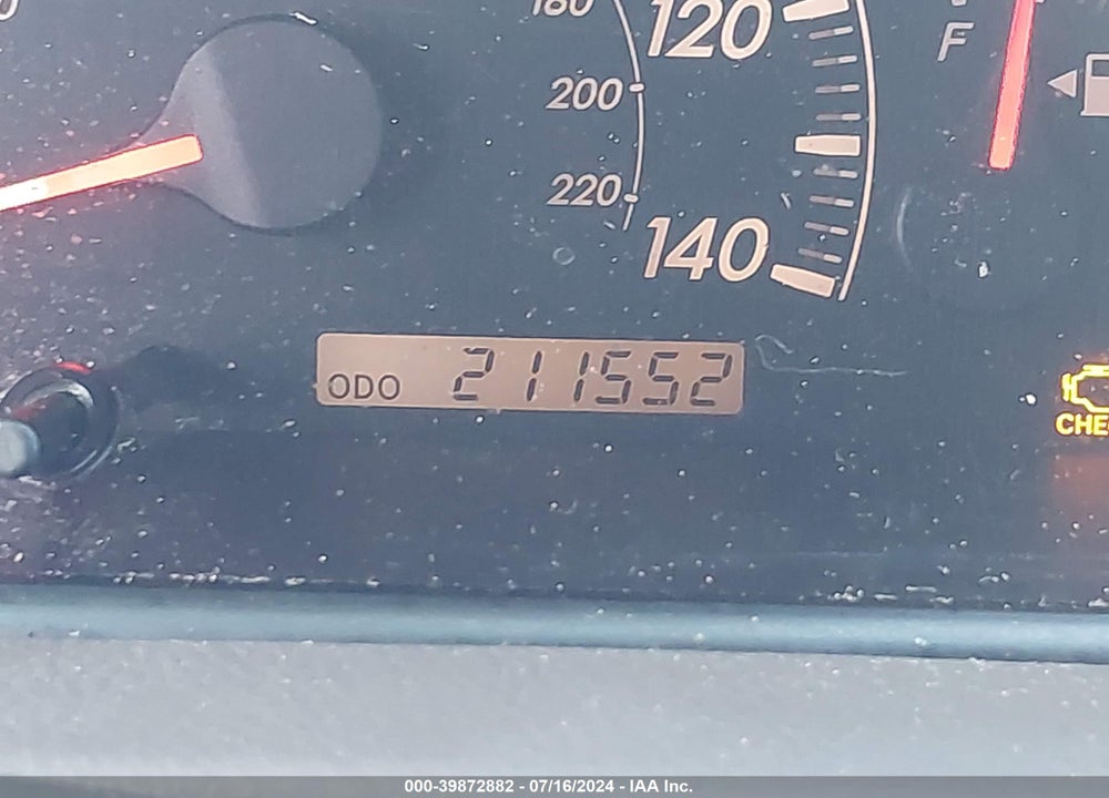 2005 TOYOTA CAMRY LE VIN: 4T1BE30K35U038122