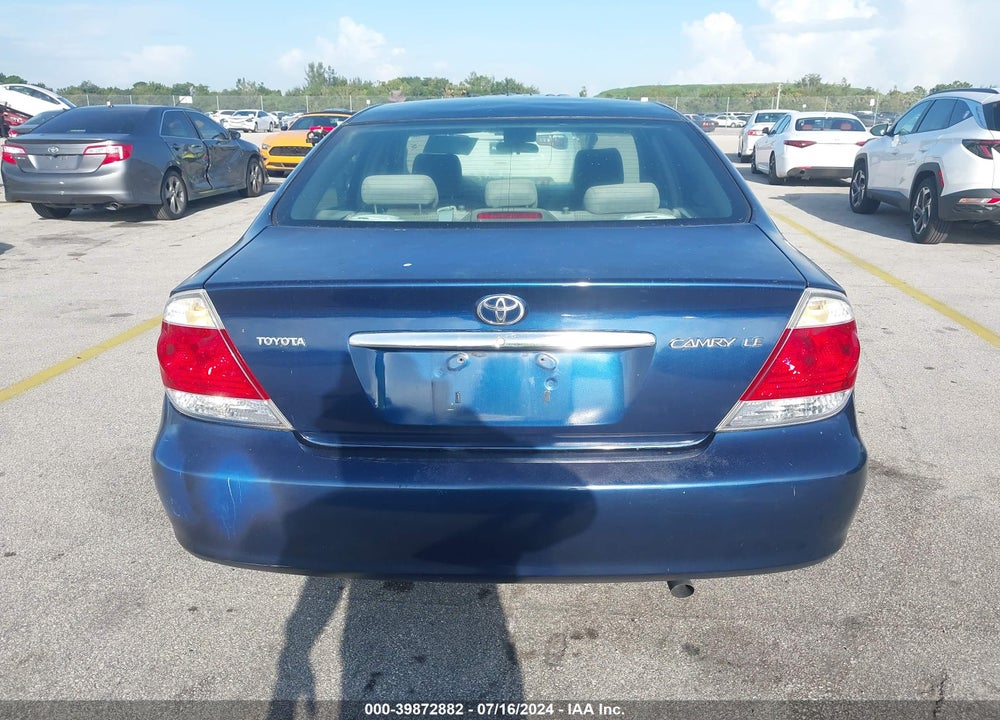 2005 TOYOTA CAMRY LE VIN: 4T1BE30K35U038122
