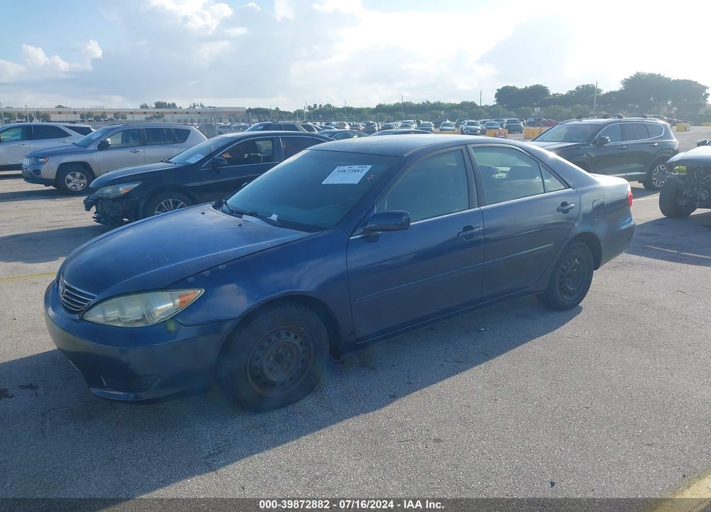2005 TOYOTA CAMRY LE VIN: 4T1BE30K35U038122