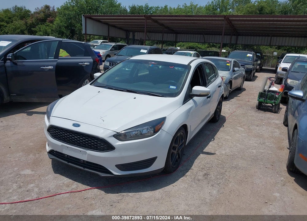 2016 FORD FOCUS SE VIN: 1FADP3K22GL221823