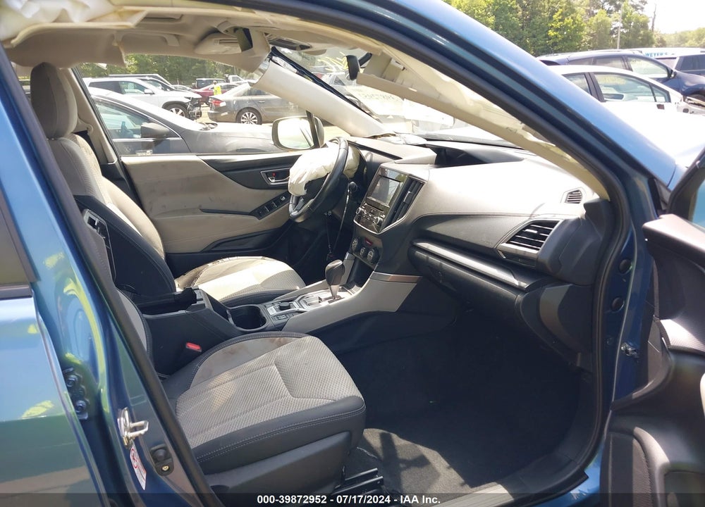 2019 SUBARU FORESTER PREMIUM VIN: JF2SKAEC6KH440807