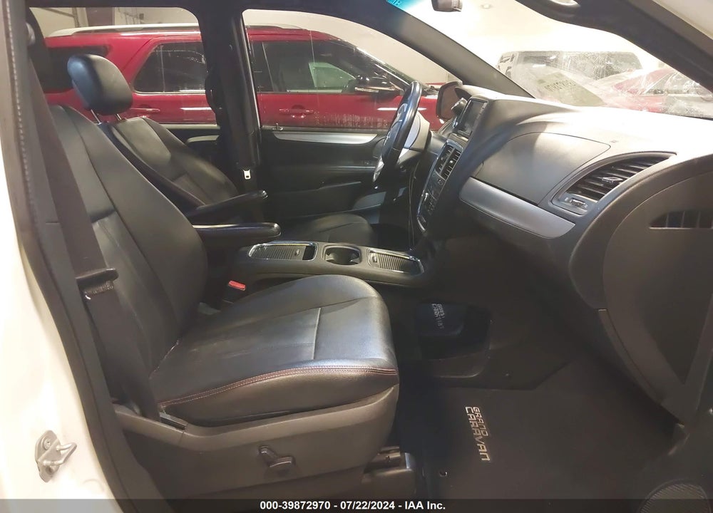2016 DODGE GRAND CARAVAN R/T VIN: 2C4RDGEG8GR312318
