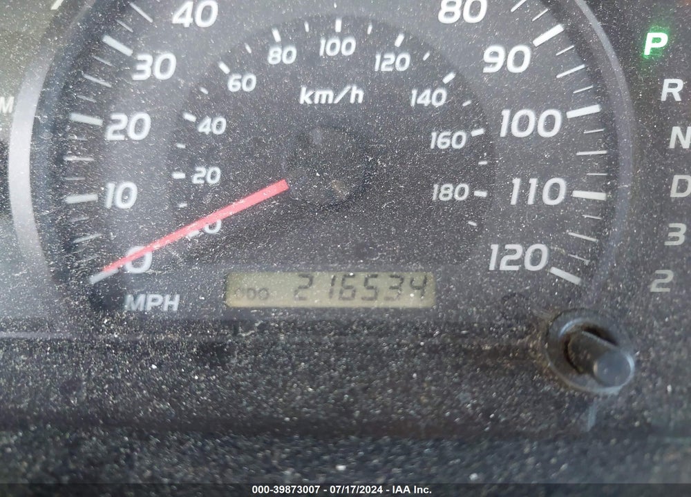 2005 TOYOTA TUNDRA SR5 V8 VIN: 5TBBT44185S465732