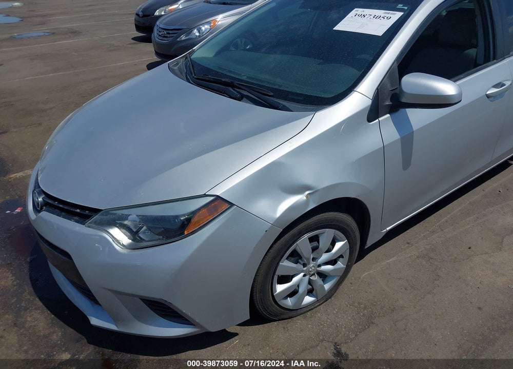 2015 TOYOTA COROLLA LE VIN: 5YFBURHE4FP352093